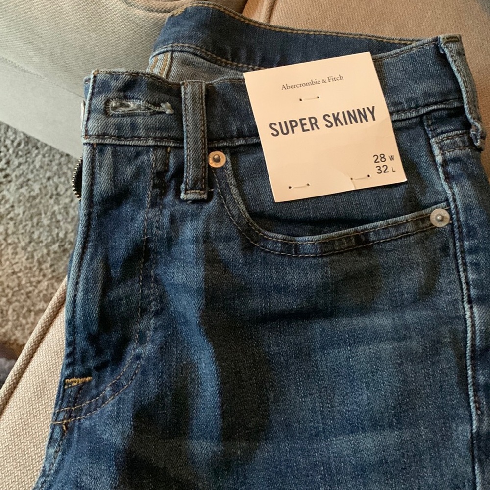 Abercrombie & Fitch Men’s Super Skinny Jeans 28x32